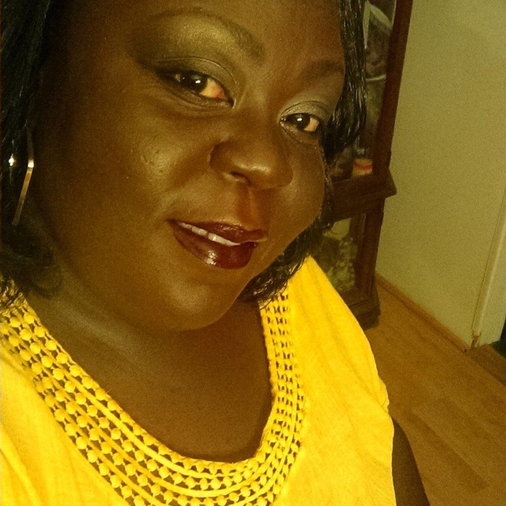 Meet your Posher, Louise